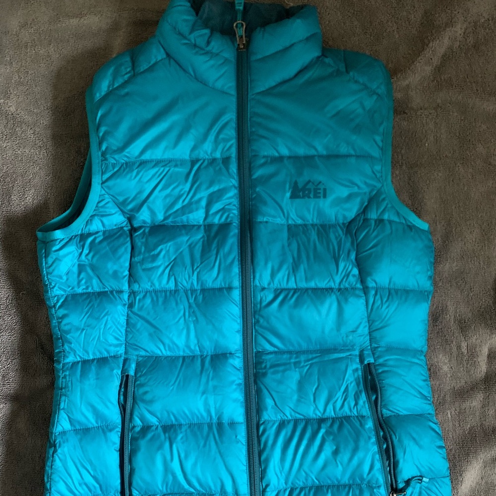 REÍ VEST